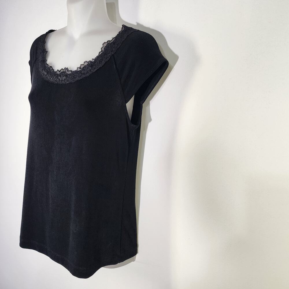 Chico’s Travelers Women’s Top Small Black Slinky Knit Cap Sleeve Lace Scoop Neck - Picture 6 of 9